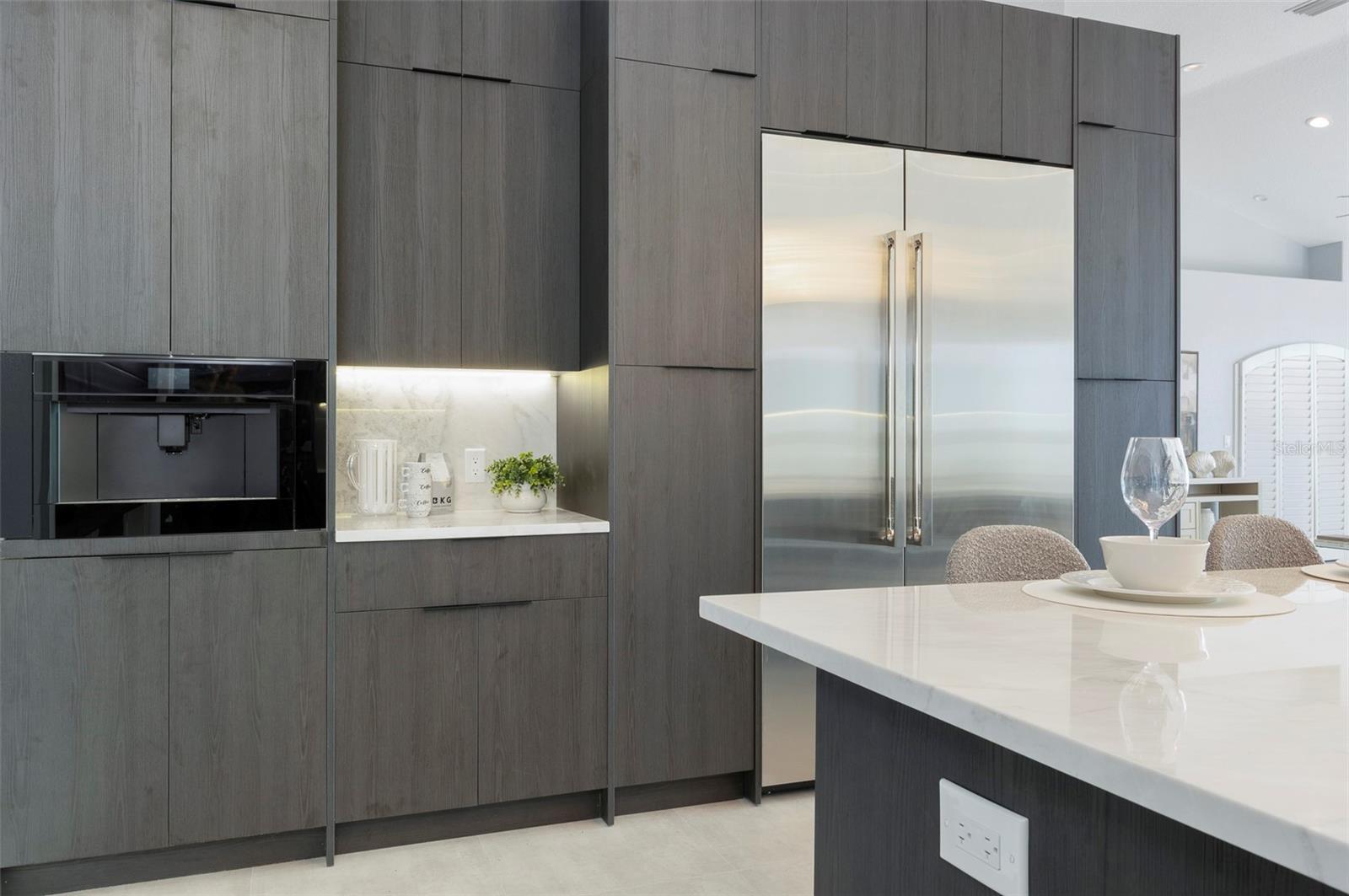 COLONIAL LANE JUNGLE ADD PT REP - Residential