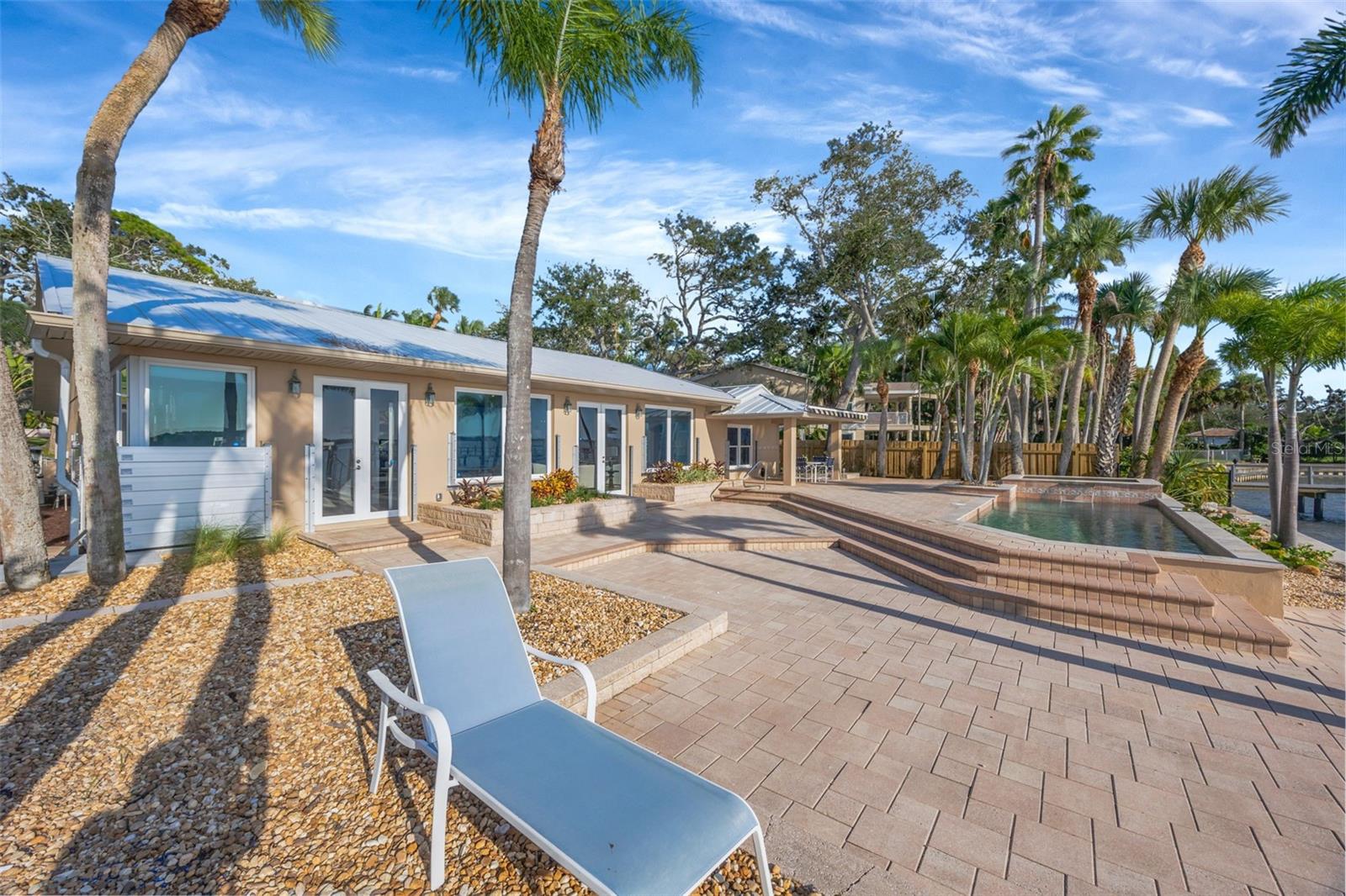 COLONIAL LANE JUNGLE ADD PT REP - Residential