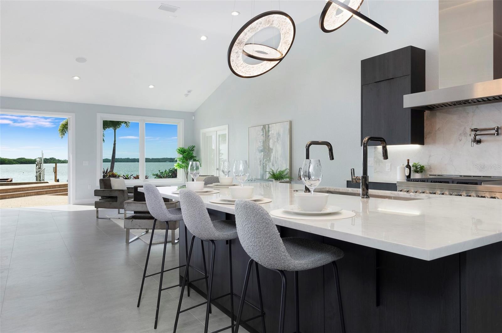 COLONIAL LANE JUNGLE ADD PT REP - Residential