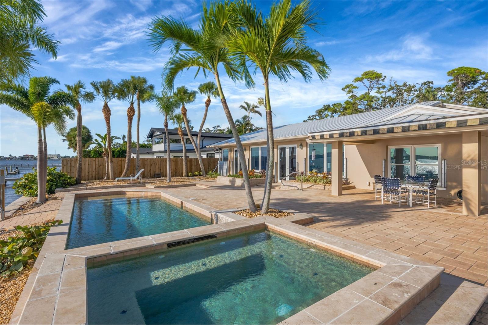 COLONIAL LANE JUNGLE ADD PT REP - Residential