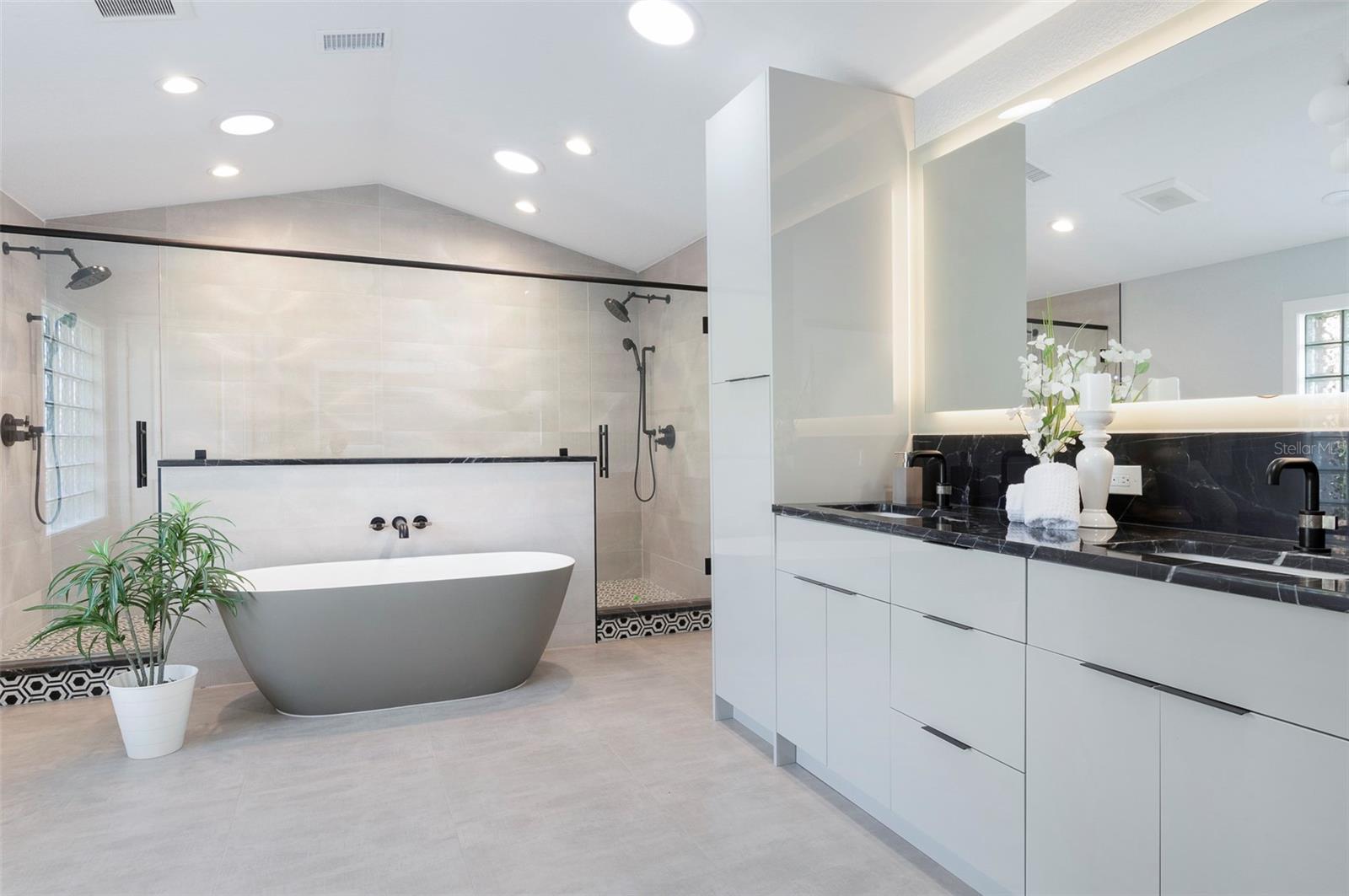 COLONIAL LANE JUNGLE ADD PT REP - Residential