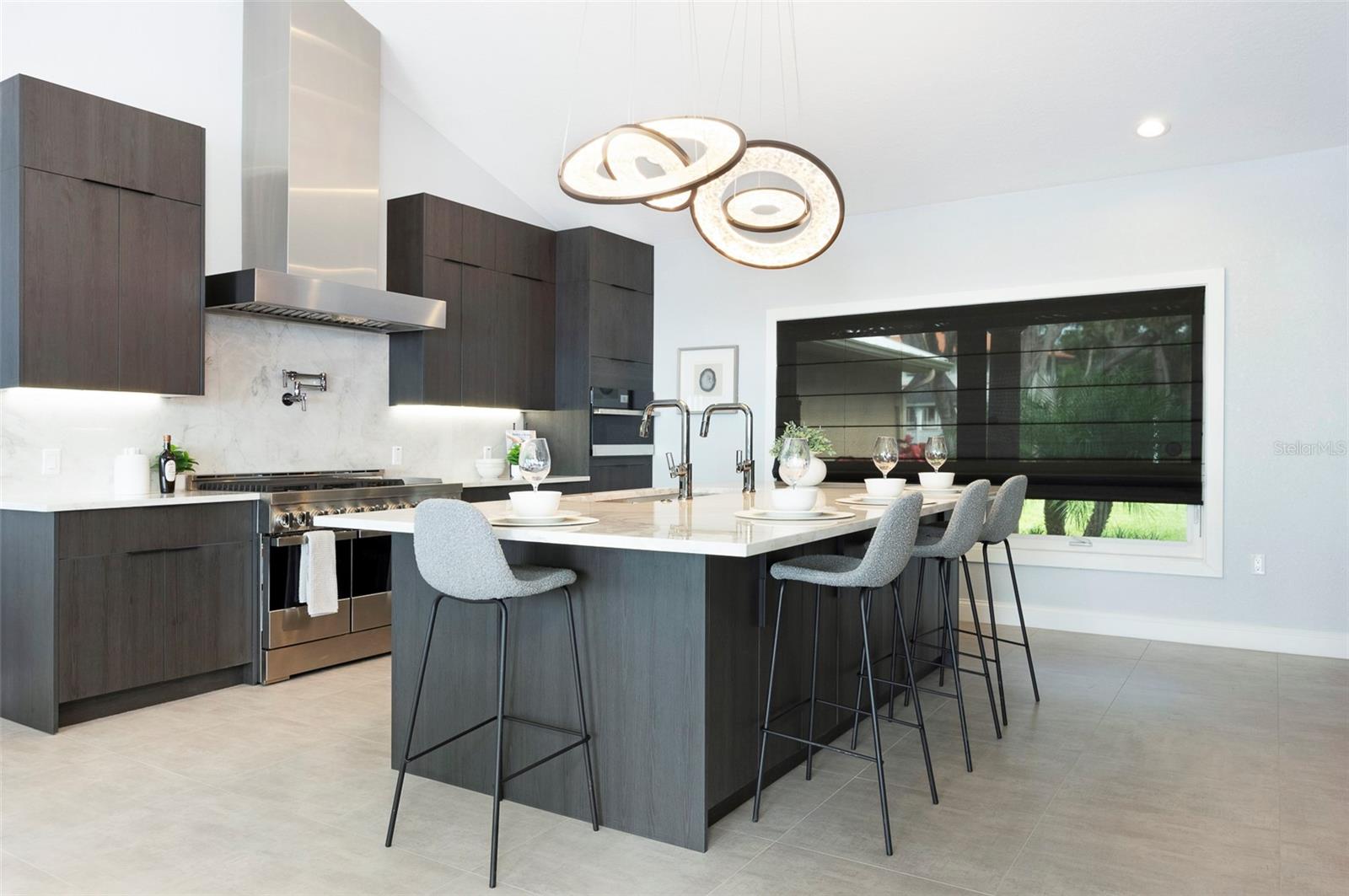 COLONIAL LANE JUNGLE ADD PT REP - Residential