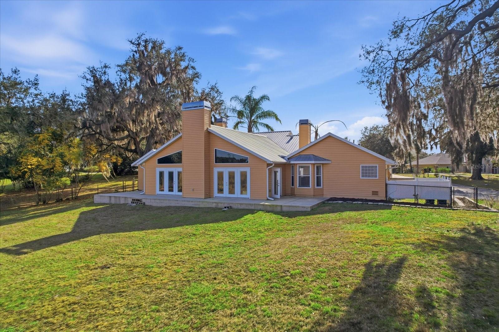 SWEETWATER POINTE - Residential