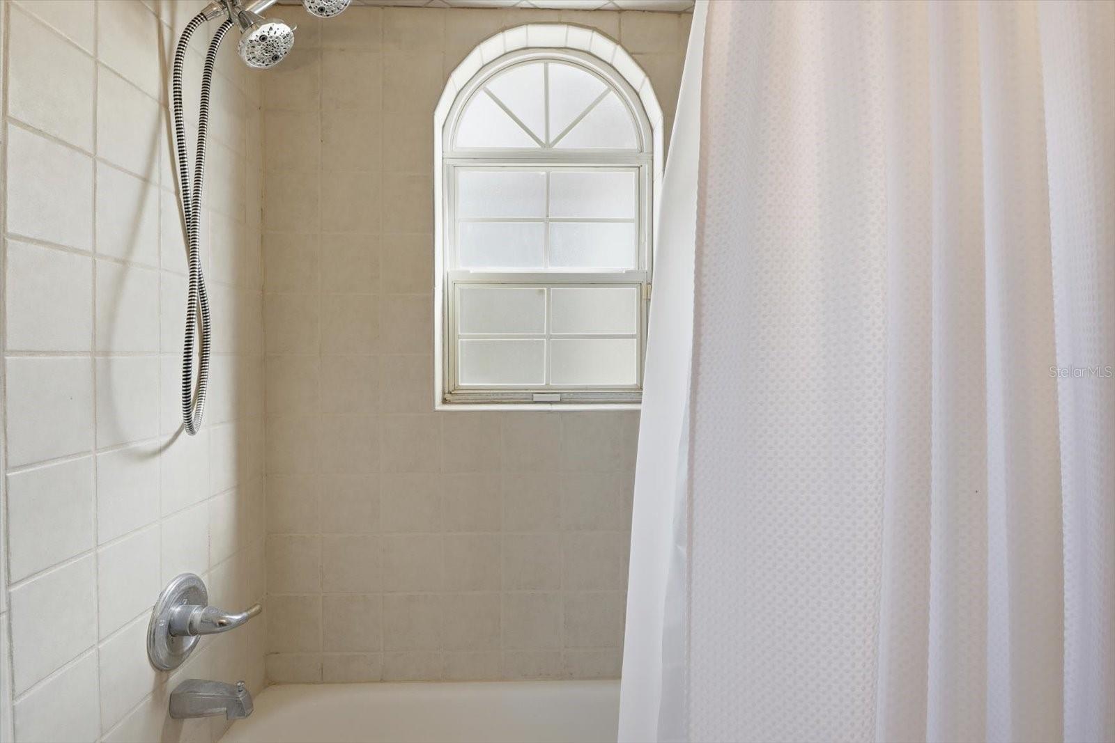 SWEETWATER POINTE - Residential