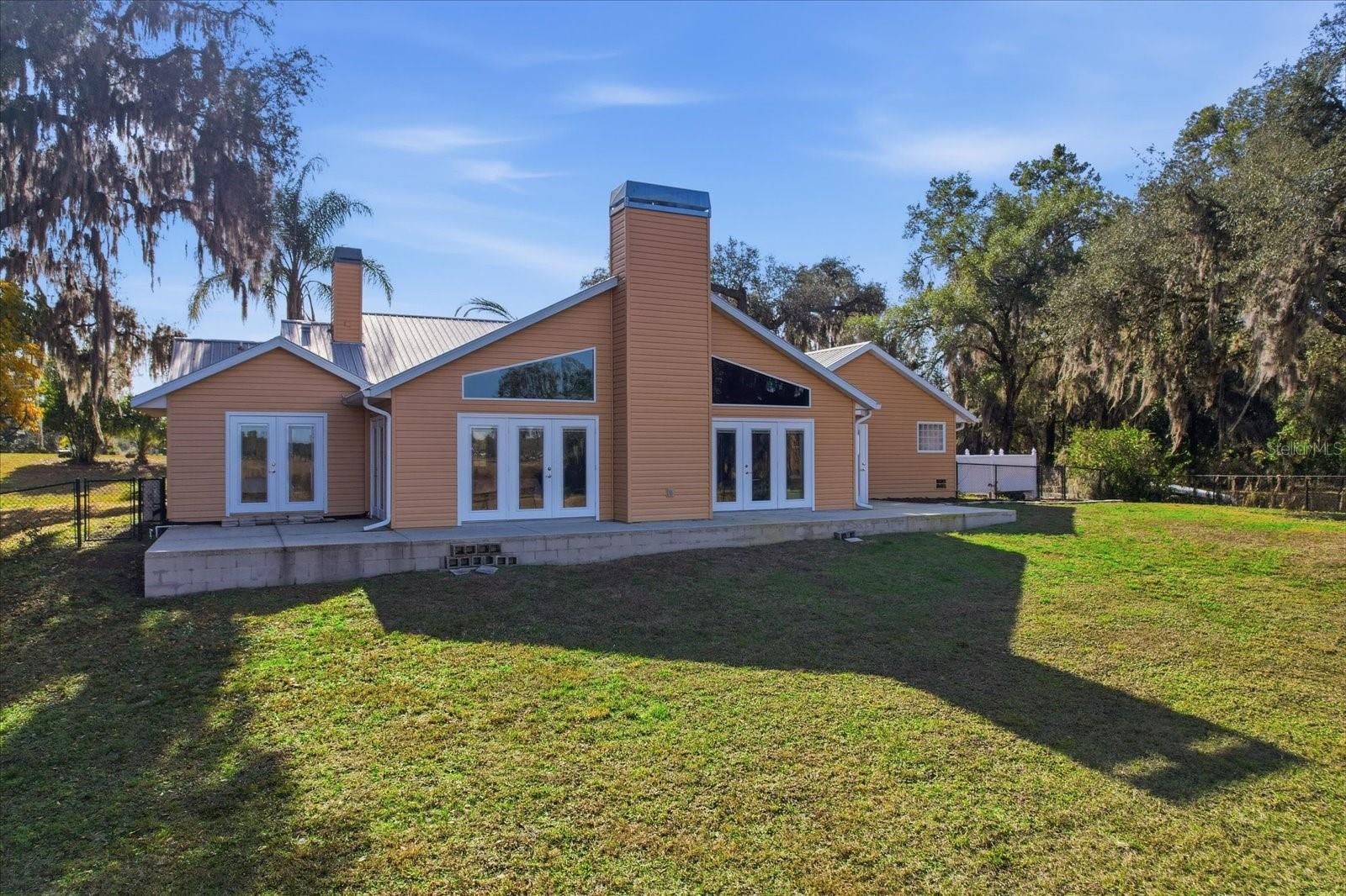 SWEETWATER POINTE - Residential