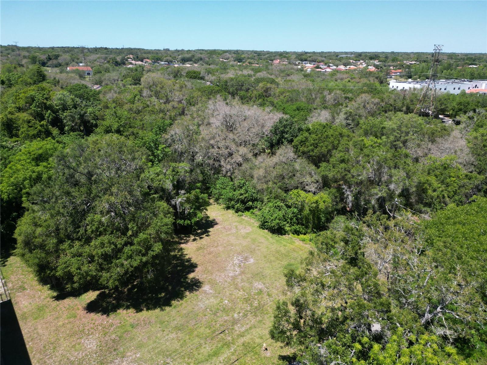 LINCOLN HEIGHTS - Land