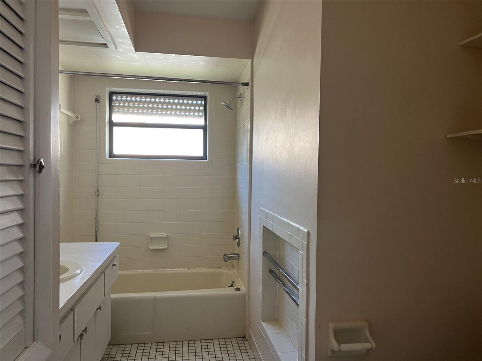 CURLEW GROVES UNIT TWO - Residential Lease