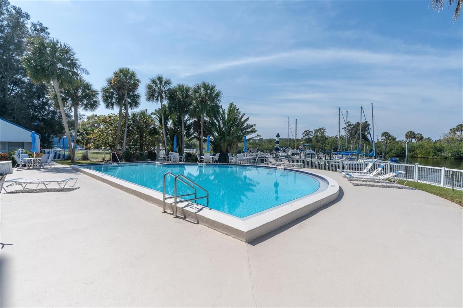 POINTE PLEASANT HARBOUR CONDO - Residential