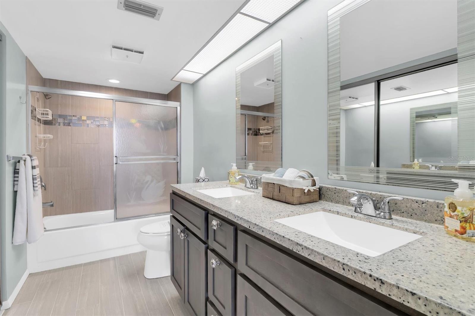 POINTE PLEASANT HARBOUR CONDO - Residential