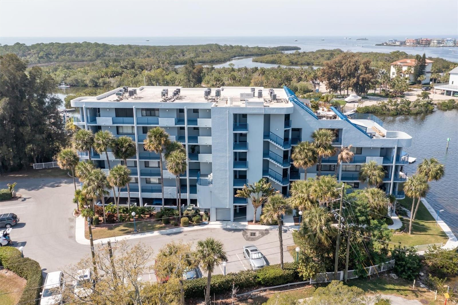 POINTE PLEASANT HARBOUR CONDO - Residential