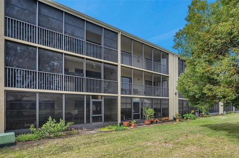 Photo of 1485 Halsey Drive #105, Dunedin, FL 34698 (MLS # TB8508331)