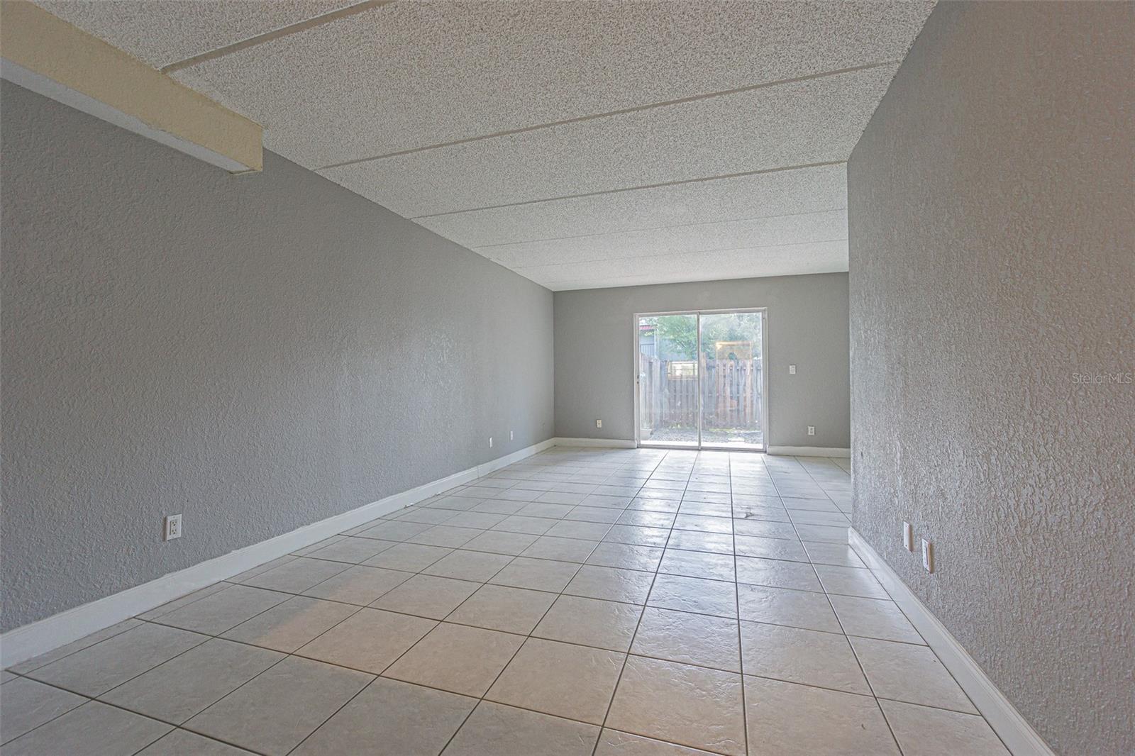 2818 SOMERSET PARK DRIVE 1