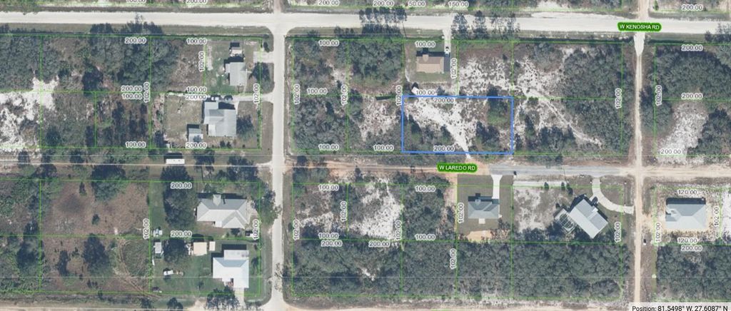 Photo of 2824 W Laredo Road, Avon Park, FL 33825 (MLS # L4961155)