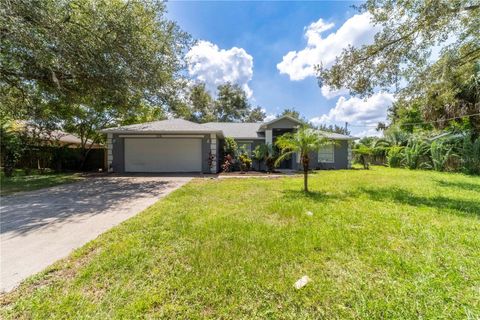 Photo of 1314 Talton Avenue, Deland, FL 32720 (MLS # O6346147)