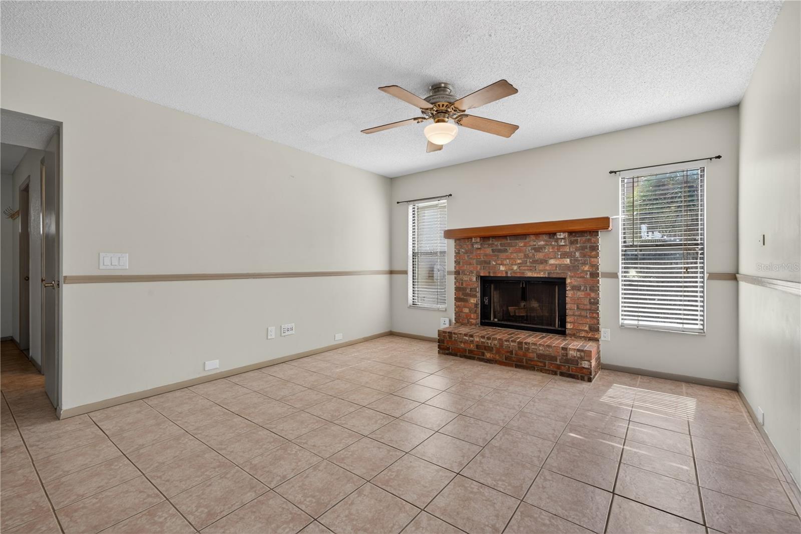 SUMMER WOODS REP - Residential