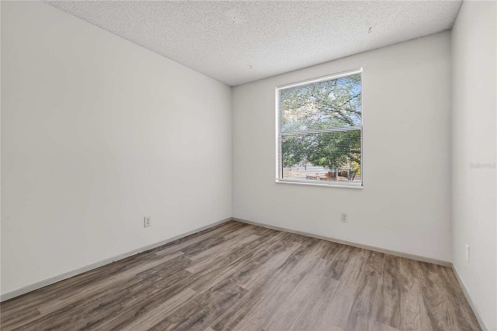 SUMMER WOODS REP - Residential