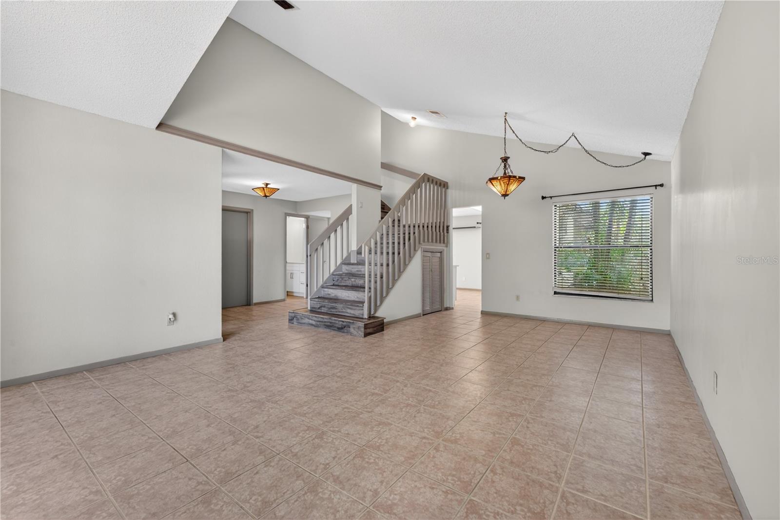 SUMMER WOODS REP - Residential