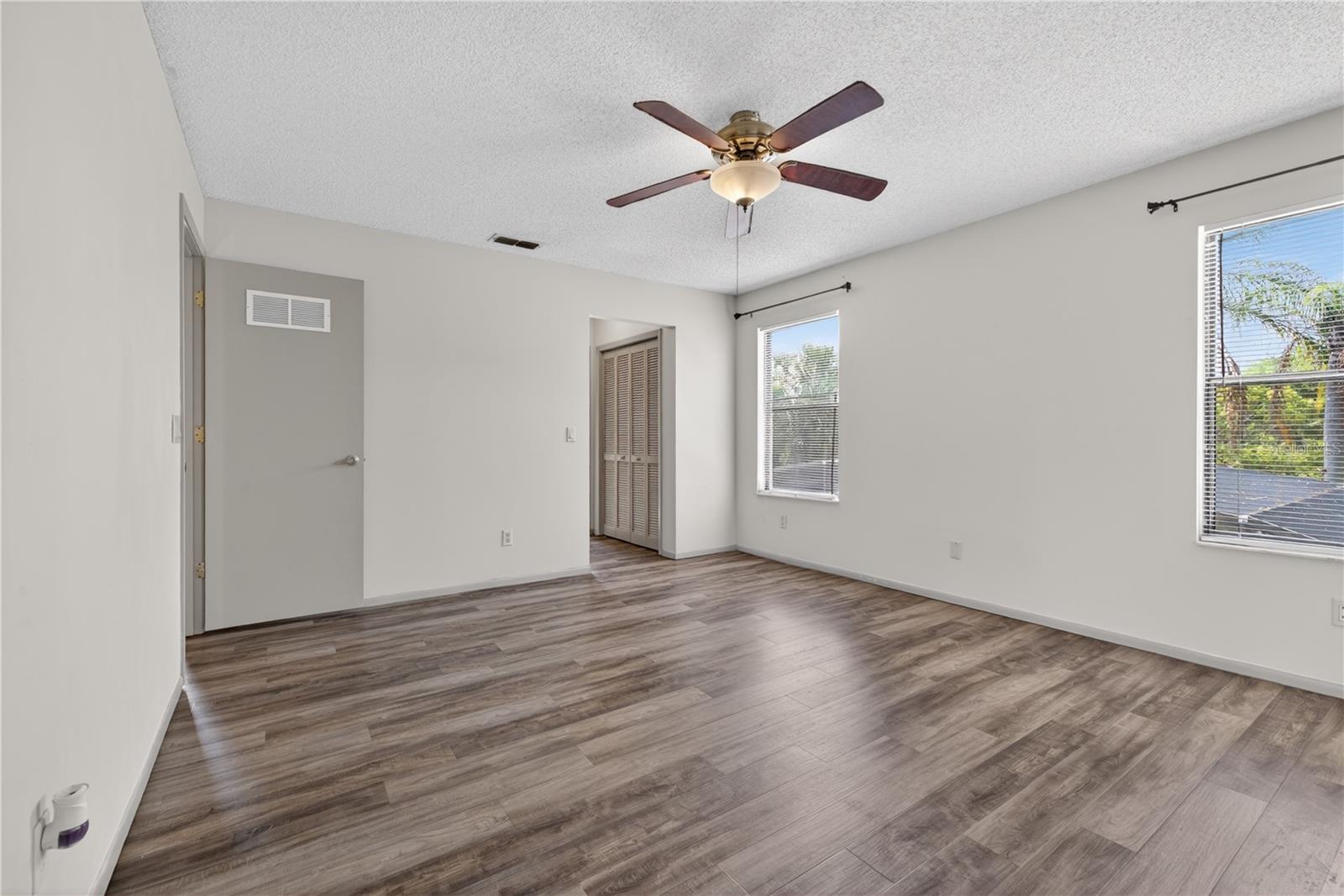 SUMMER WOODS REP - Residential