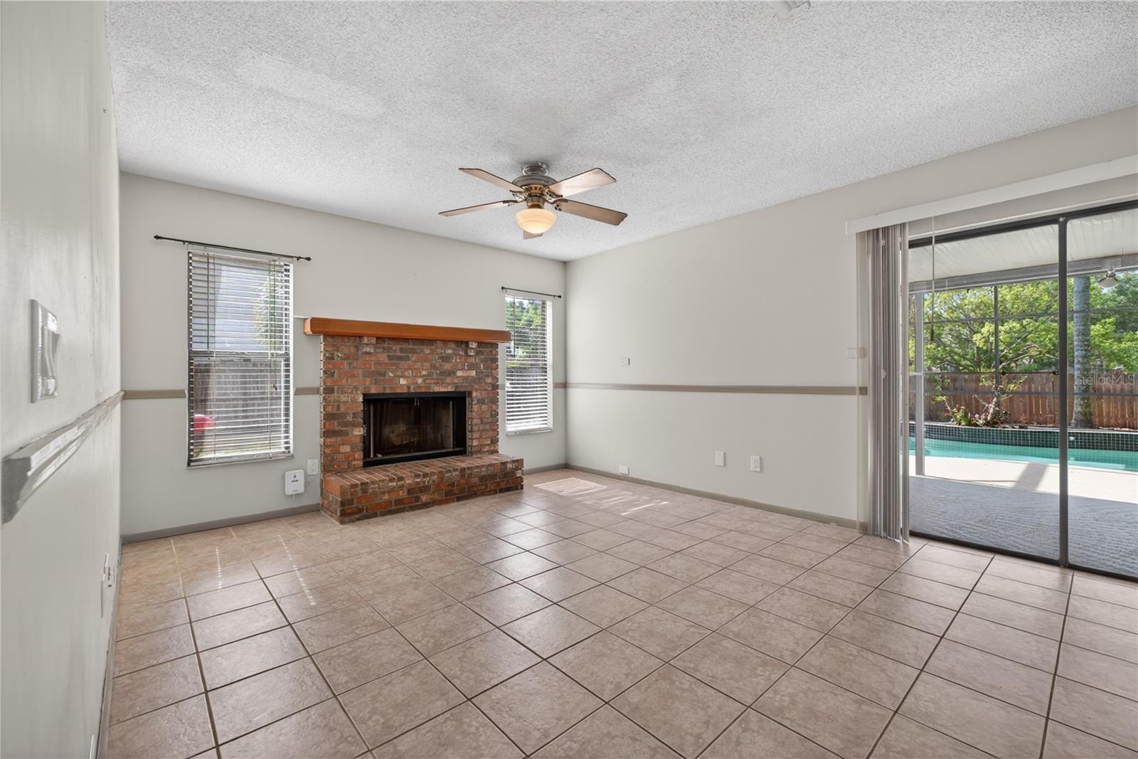 SUMMER WOODS REP - Residential