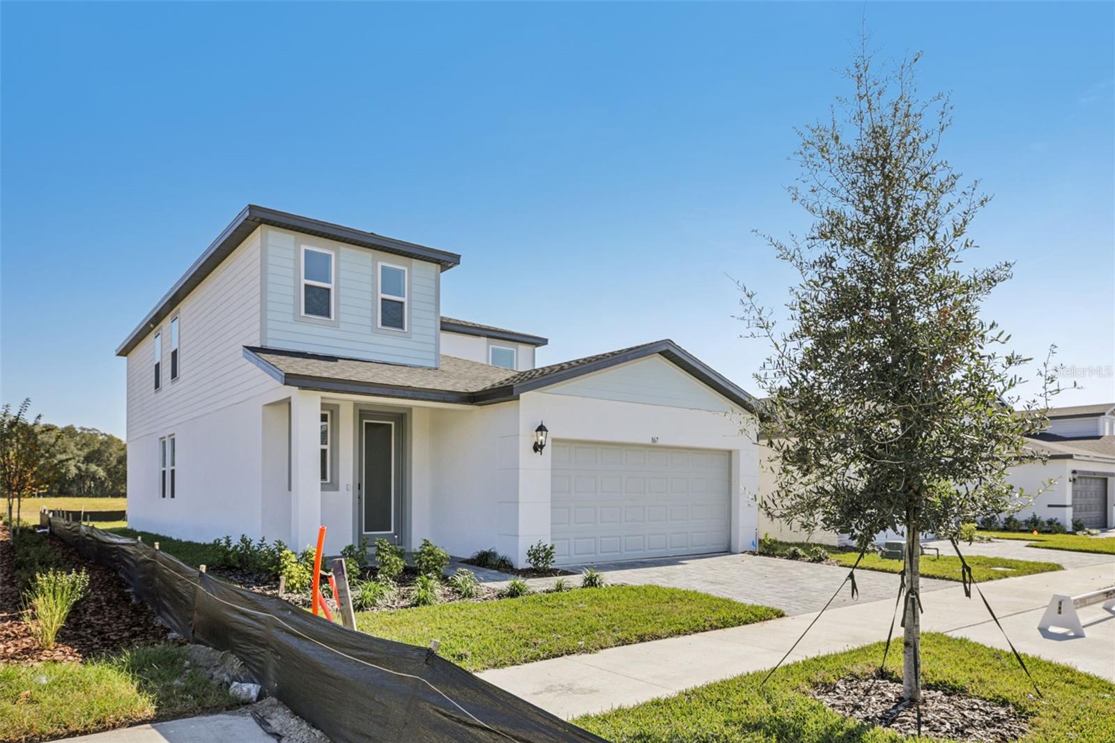 867 SUNSHOWER DRIVE