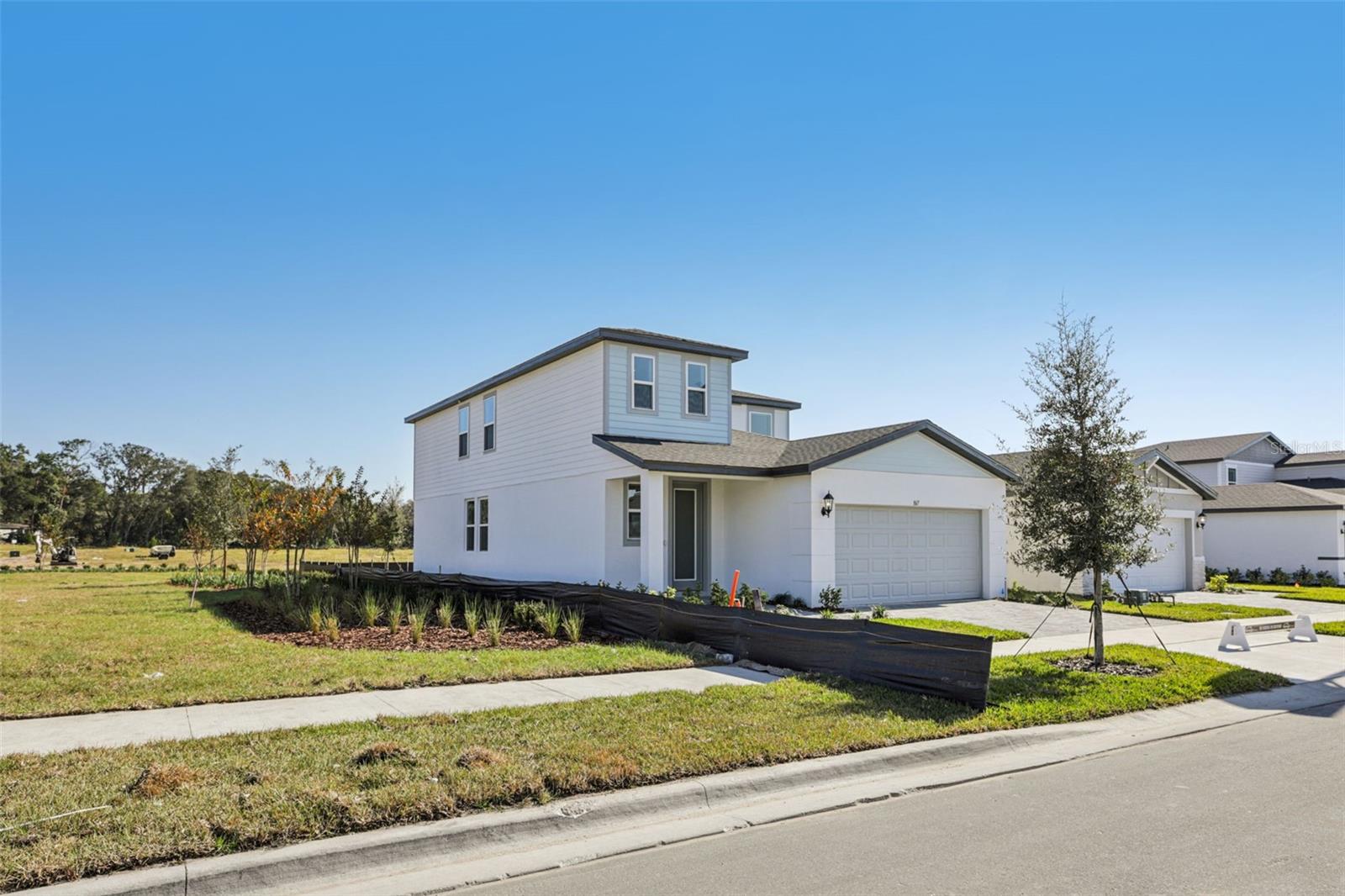 867 SUNSHOWER DRIVE
