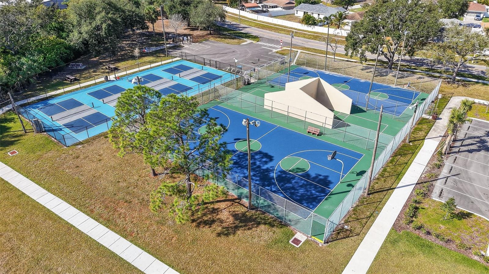 PINEBROOK ESTATES - Residential