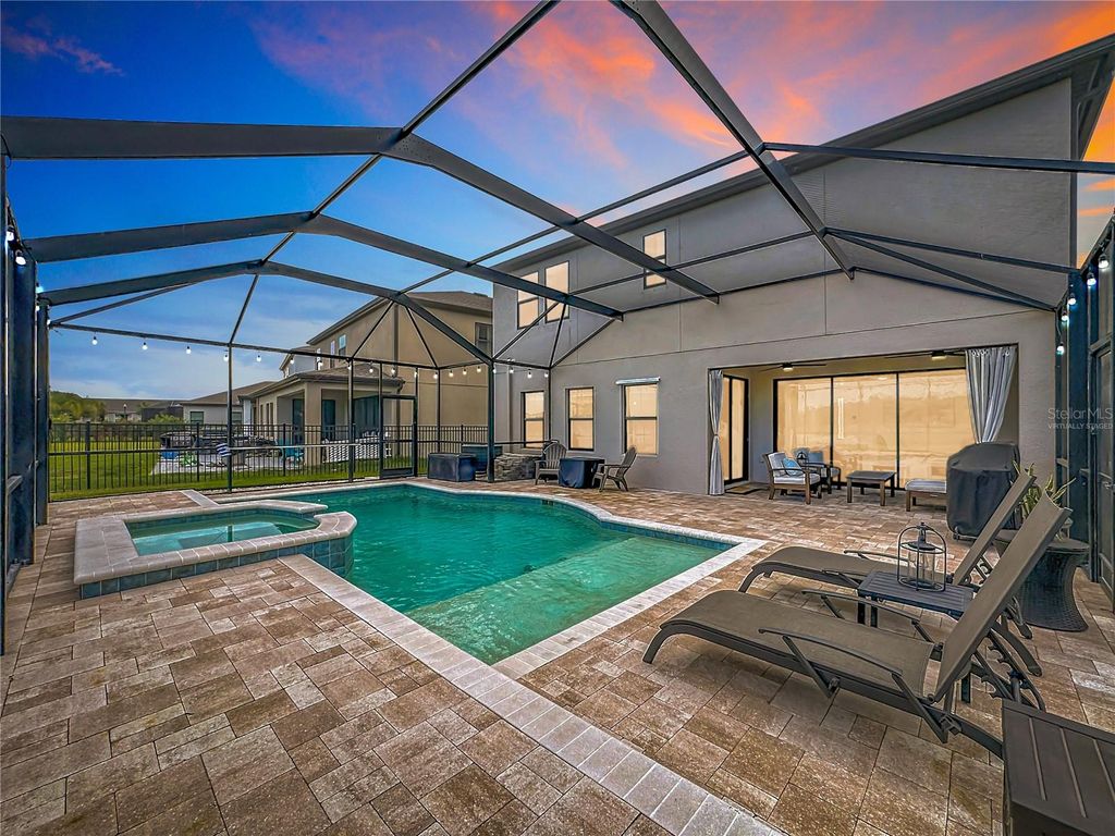 Photo of 12611 Shetland Walk Drive, Lithia, FL 33547 (MLS # TB8504125)