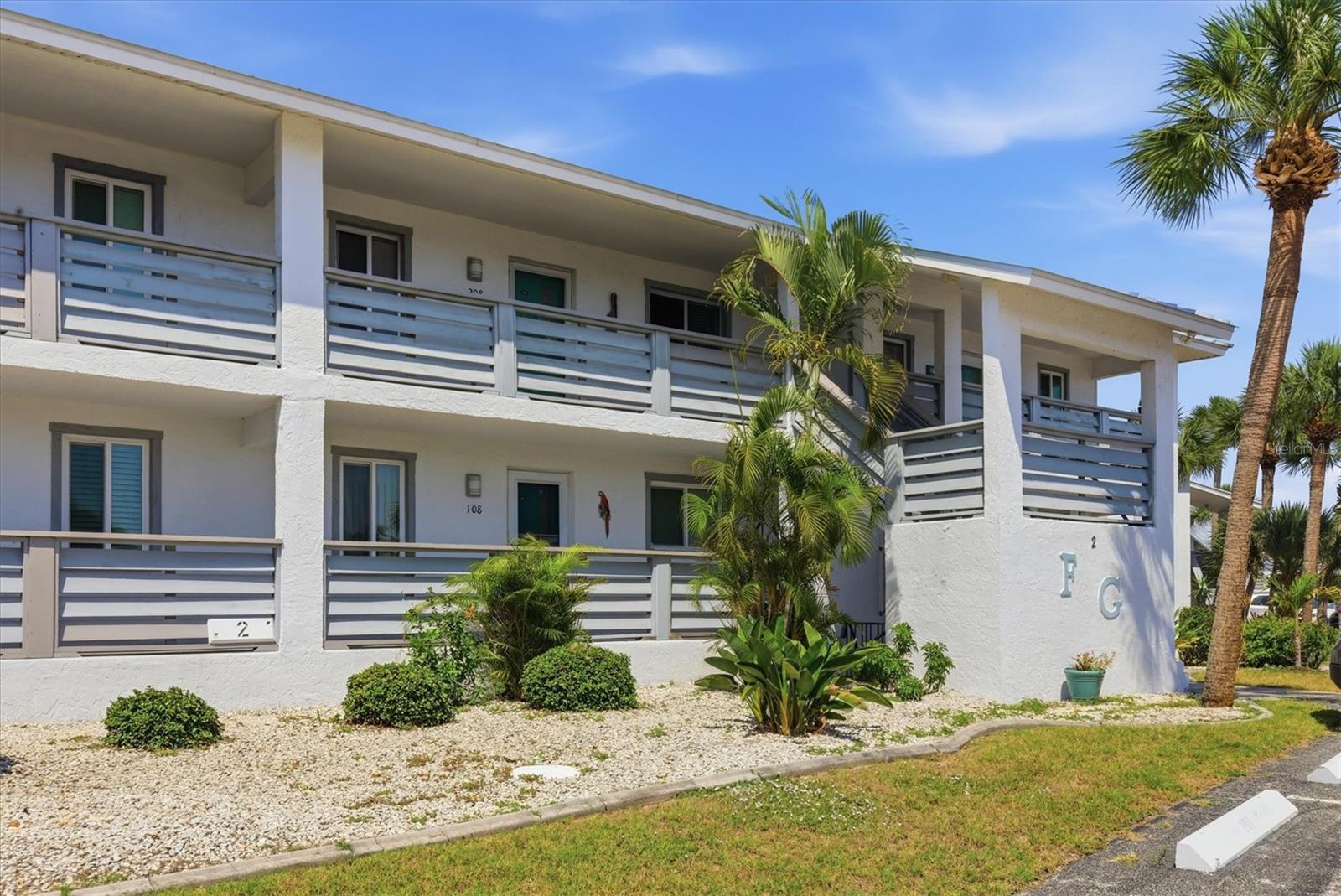 FIDDLERS GREEN PH 01 BLDG 02 - Residential