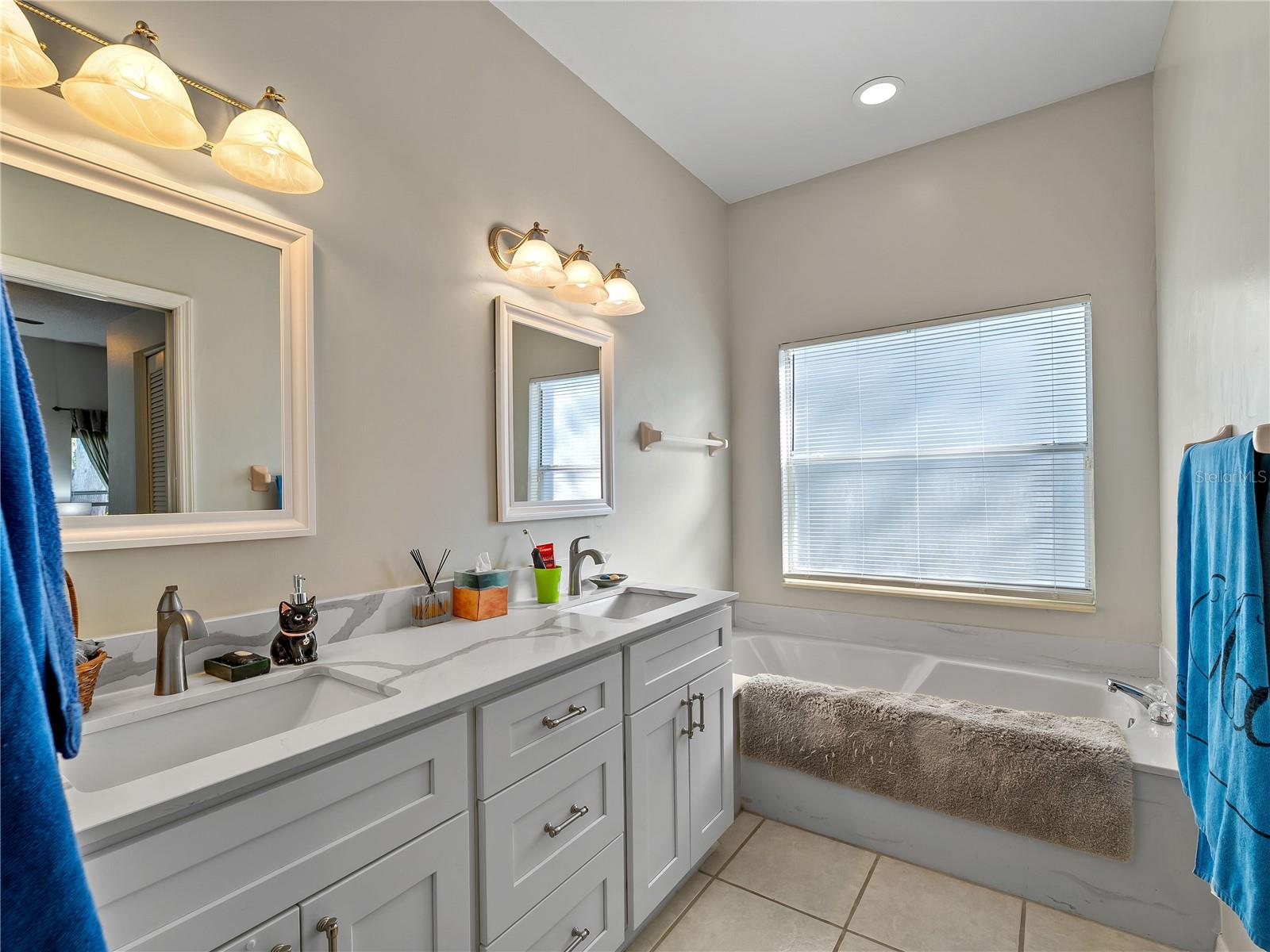 DEL SOL VILLAGE AT LONGWOOD RUN PH 02 - Residential