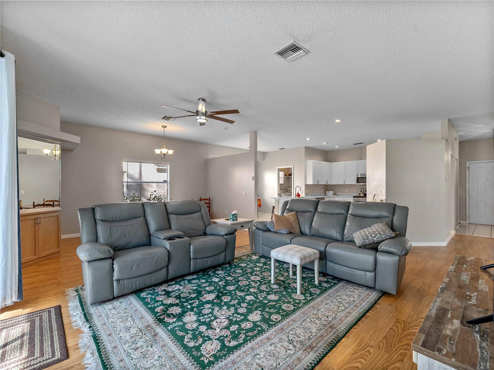 DEL SOL VILLAGE AT LONGWOOD RUN PH 02 - Residential