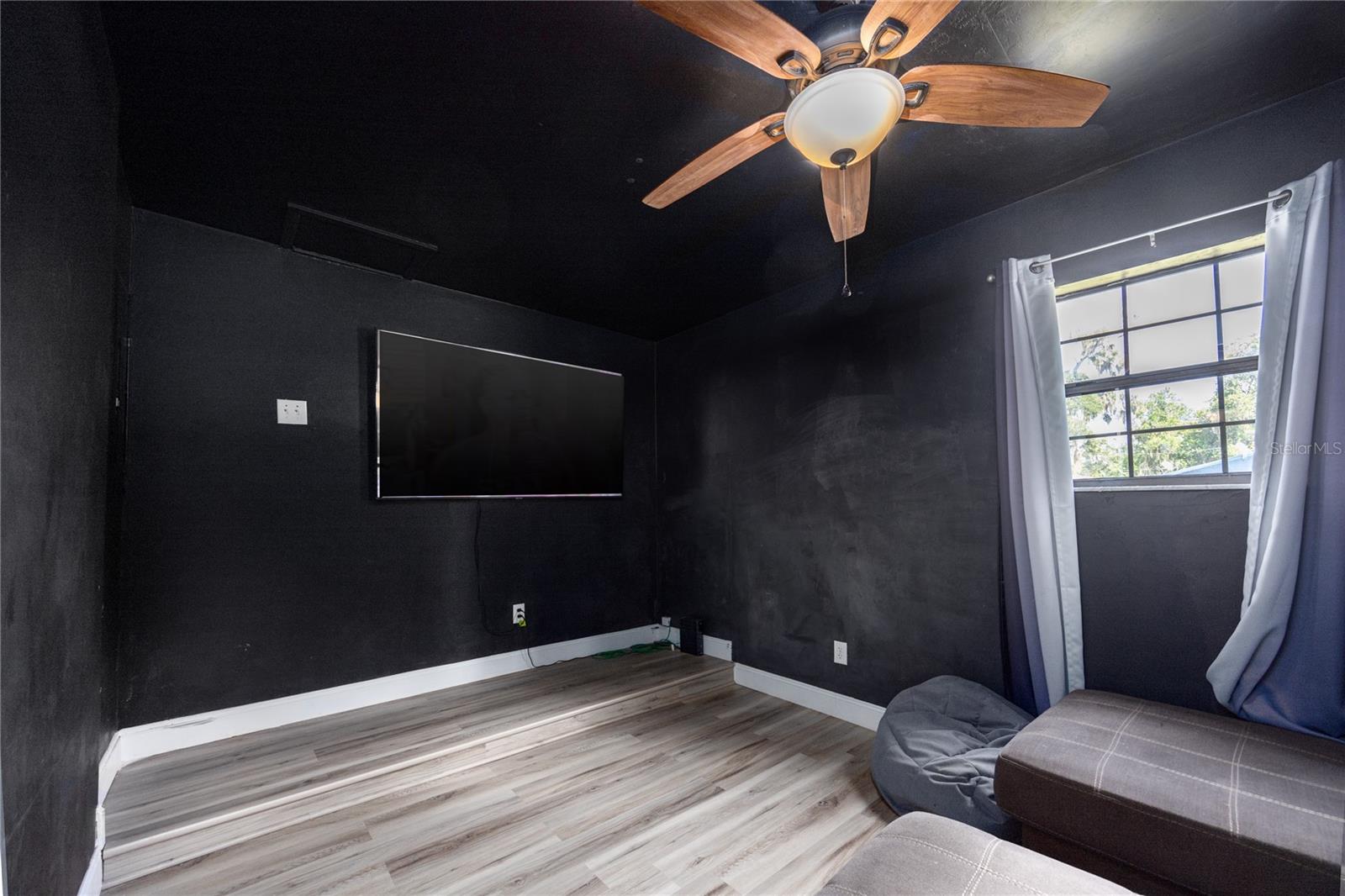 ARCHER WOODS - Residential