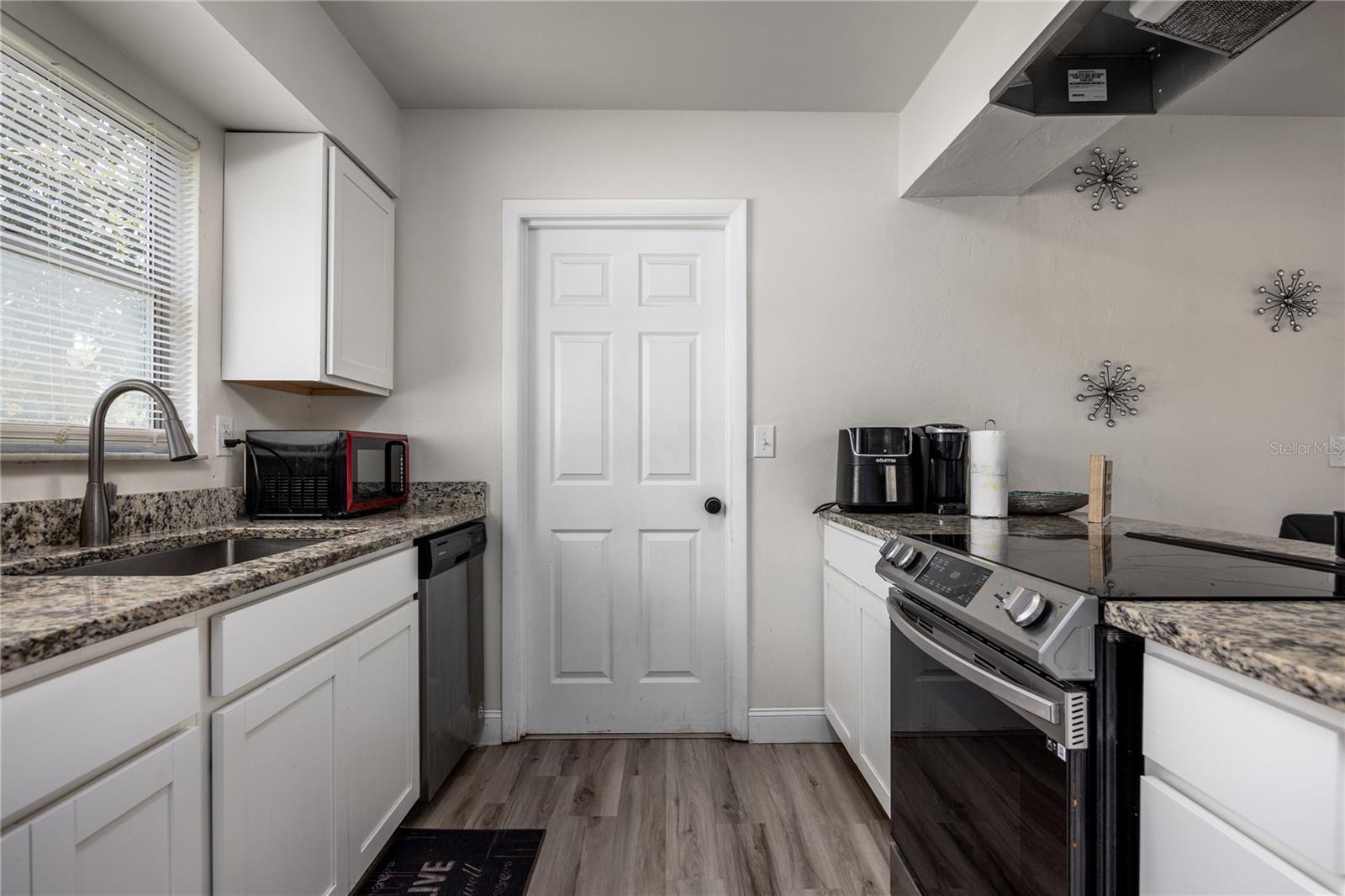 ARCHER WOODS - Residential