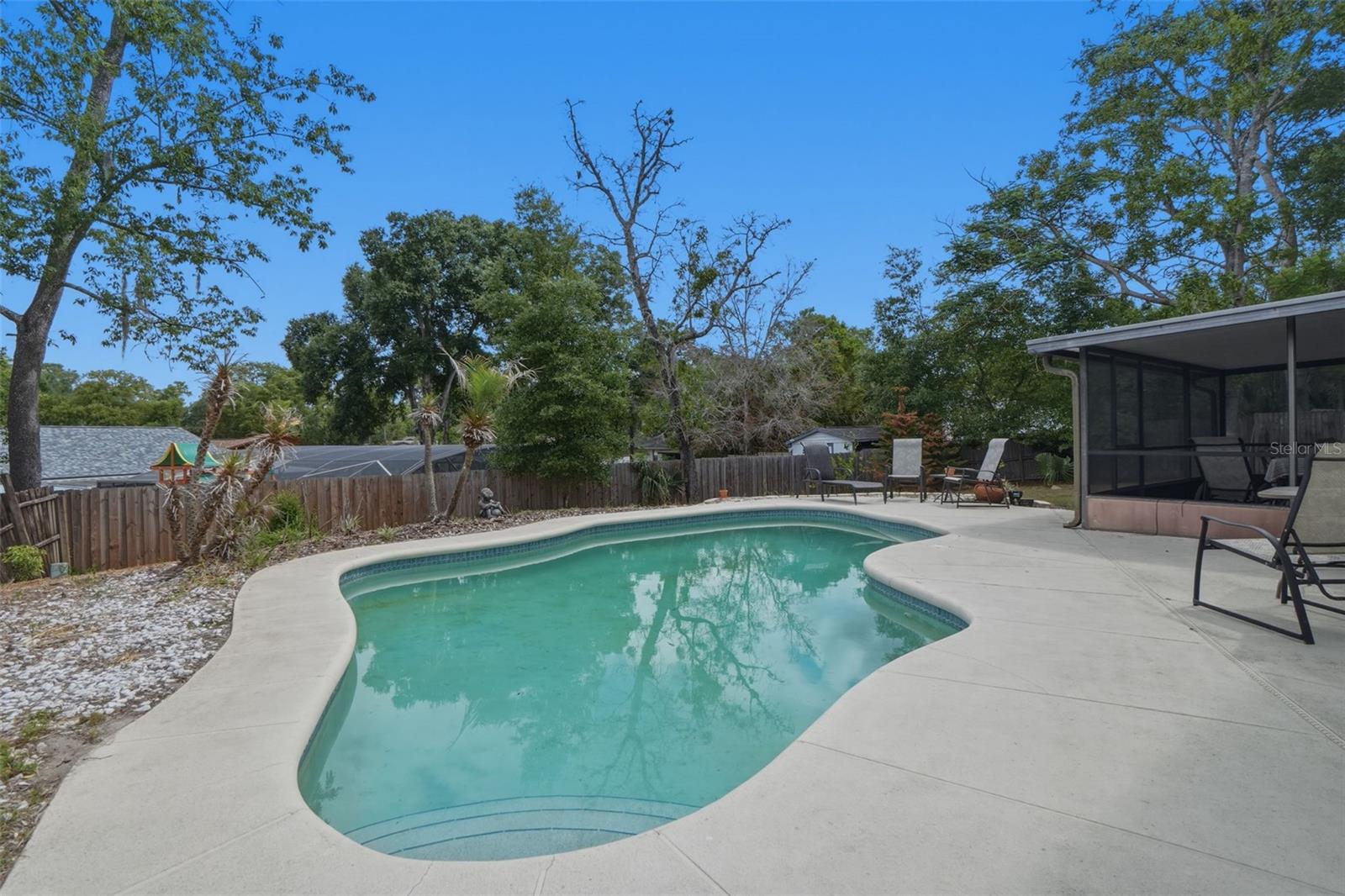 ROLLING OAKS - Residential