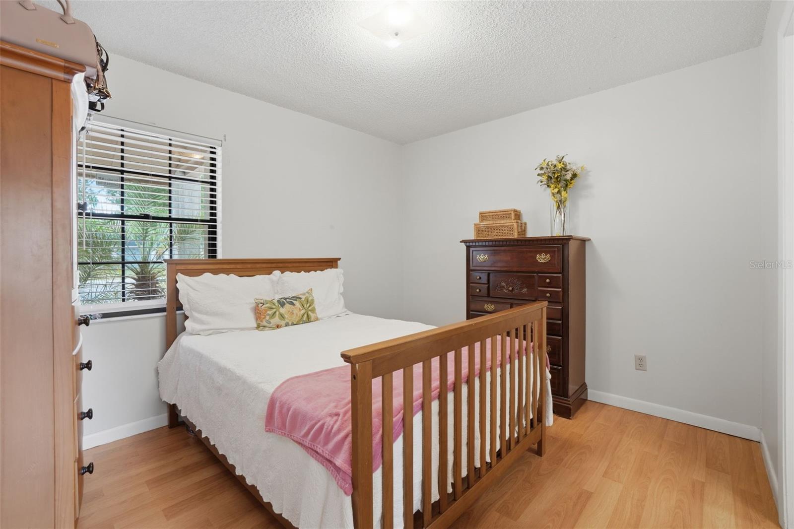 ROLLING OAKS - Residential