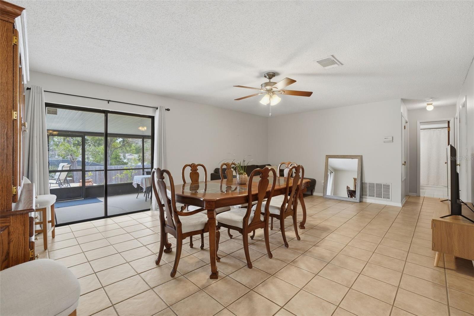 ROLLING OAKS - Residential