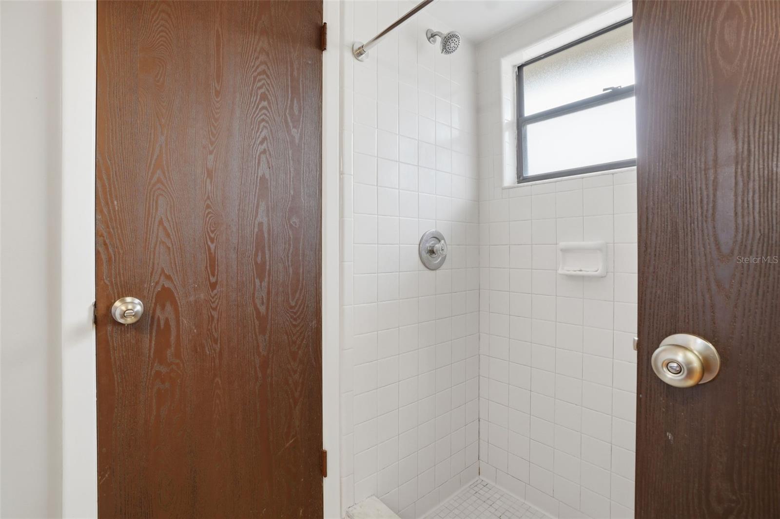 ROLLING OAKS - Residential