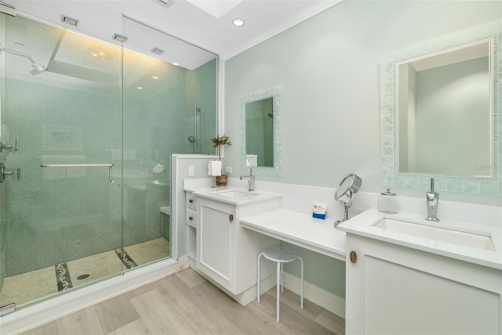 SIESTA KEY BEACH RESIDENCES II - Residential