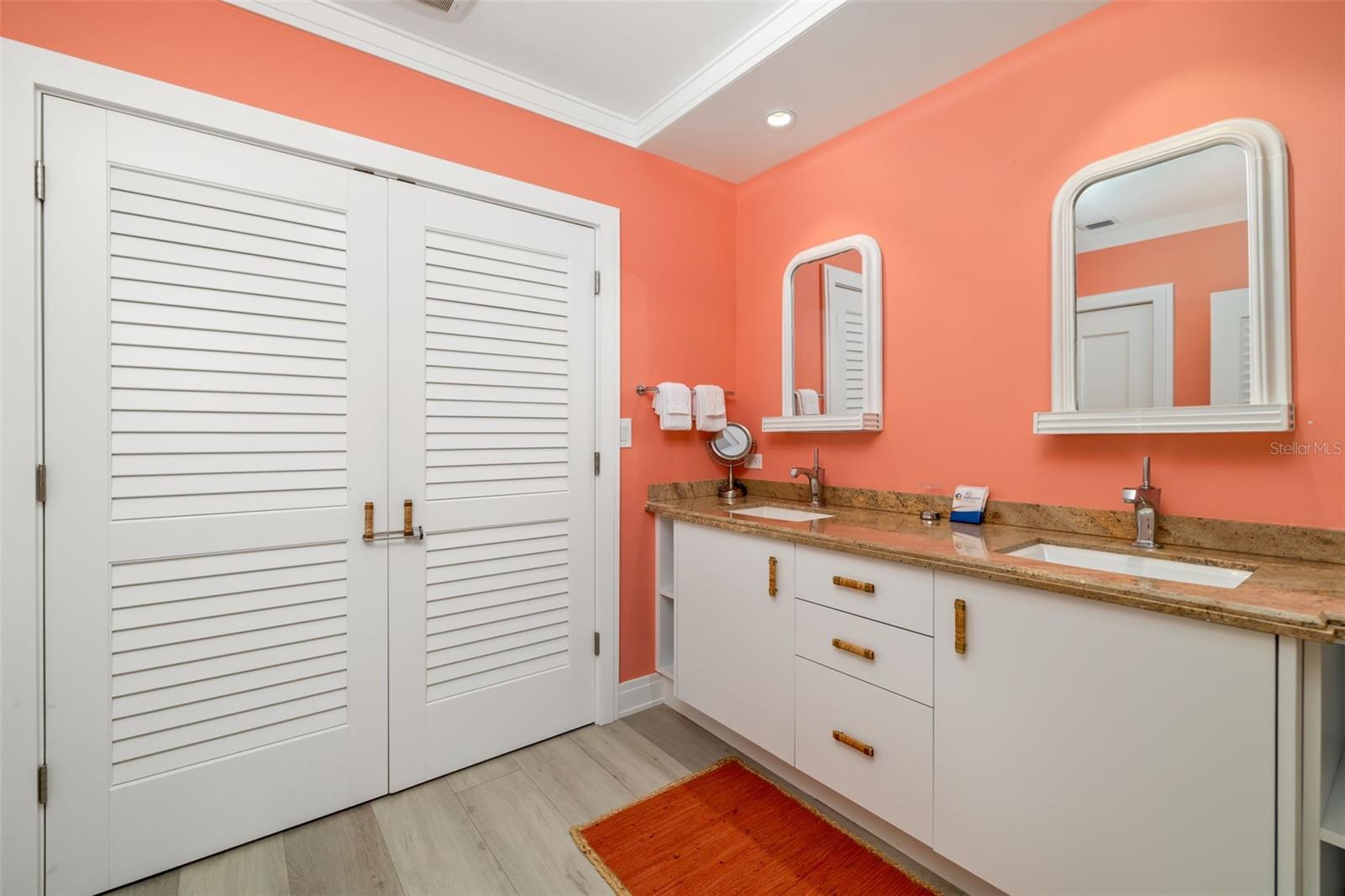 SIESTA KEY BEACH RESIDENCES II - Residential