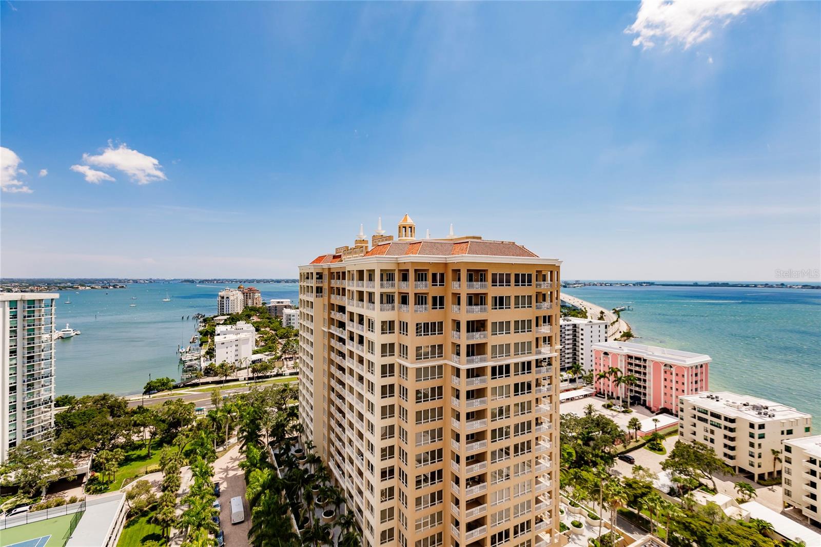 1111 RITZ CARLTON DRIVE 1802