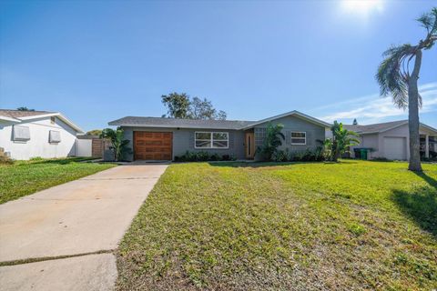 A home in SEMINOLE