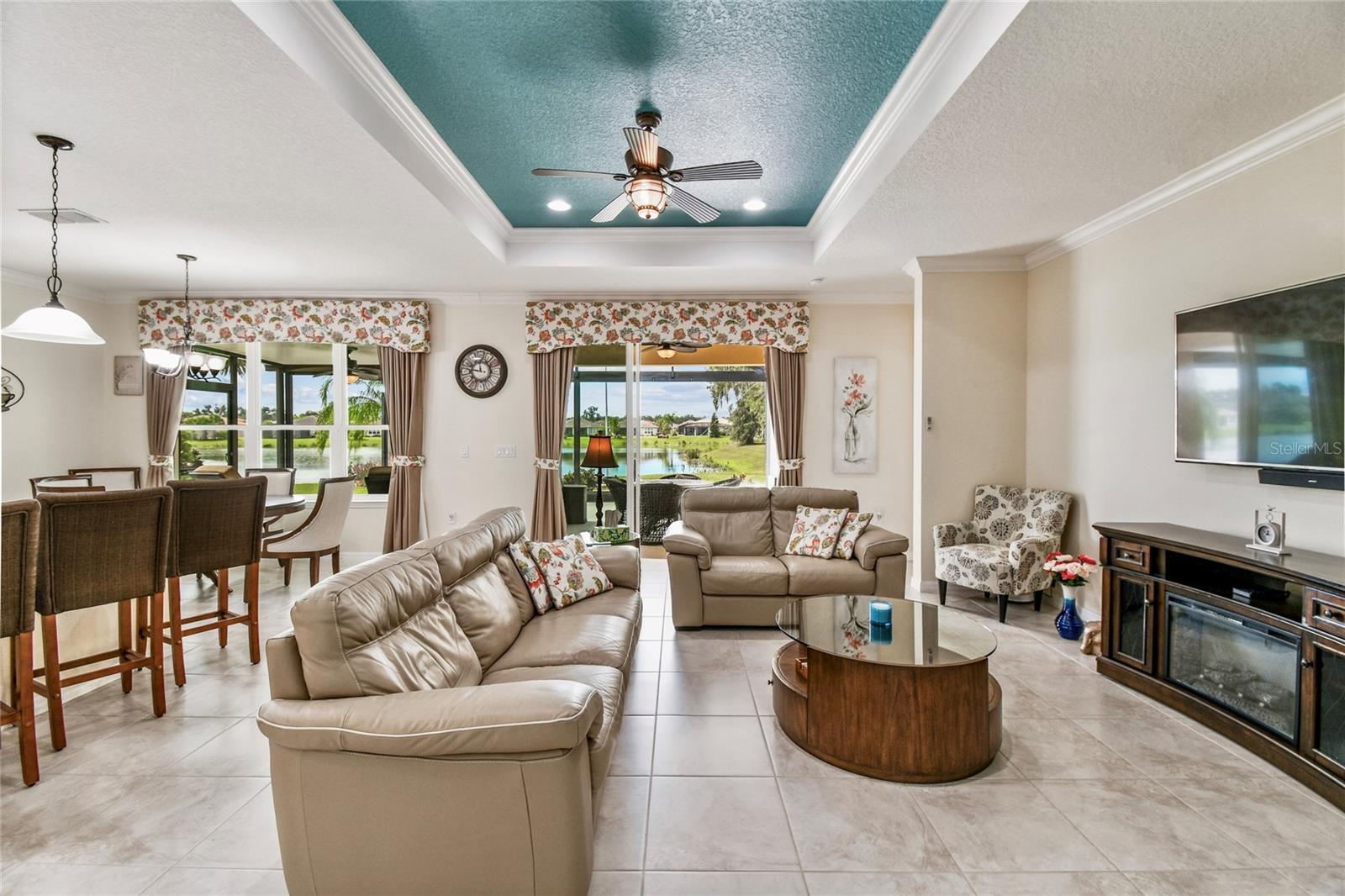 333 VIA TORRENTE DR