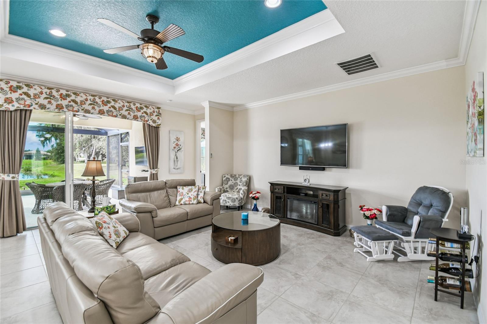 333 VIA TORRENTE DR