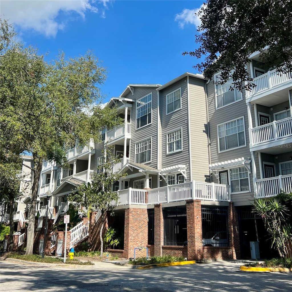 Photo of 800 S Dakota Avenue #218, Tampa, FL 33606 (MLS # J999465)