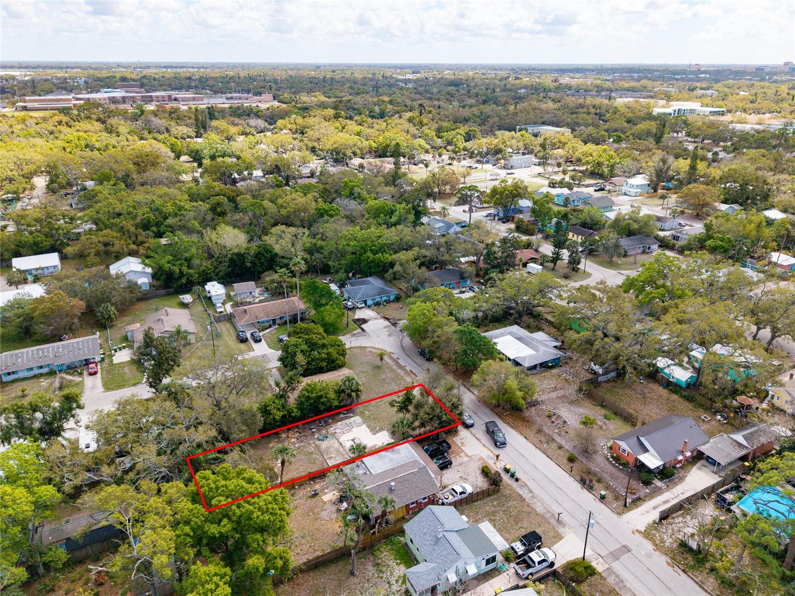 HIGHLAND PINES - Land