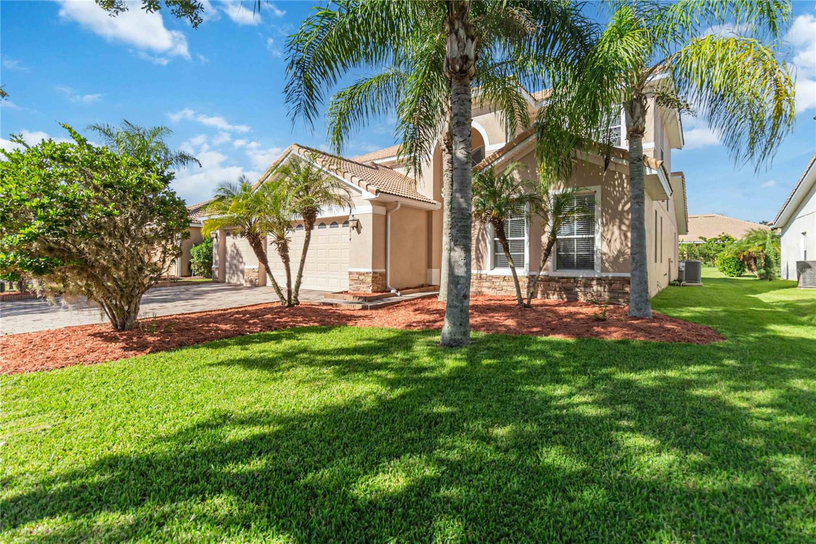 3814 GOLDEN FEATHER WAY