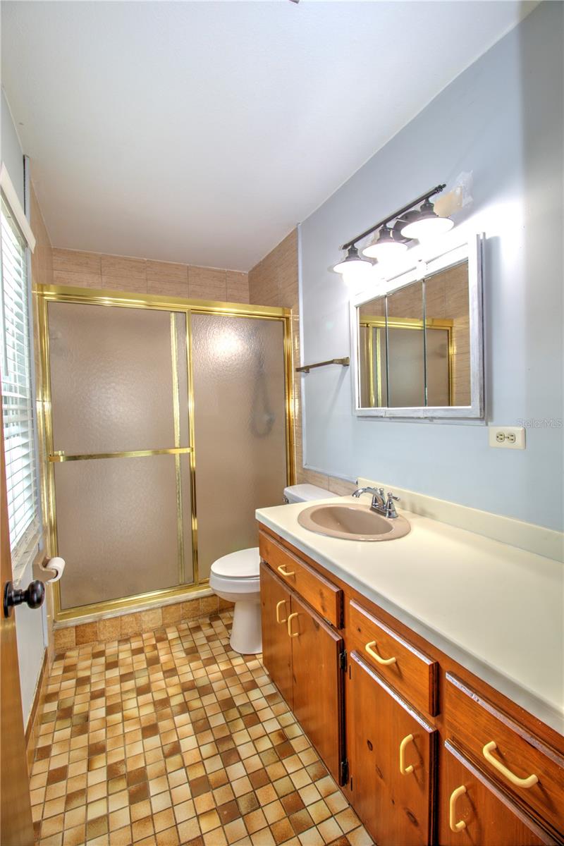 KERR SHORES - Residential