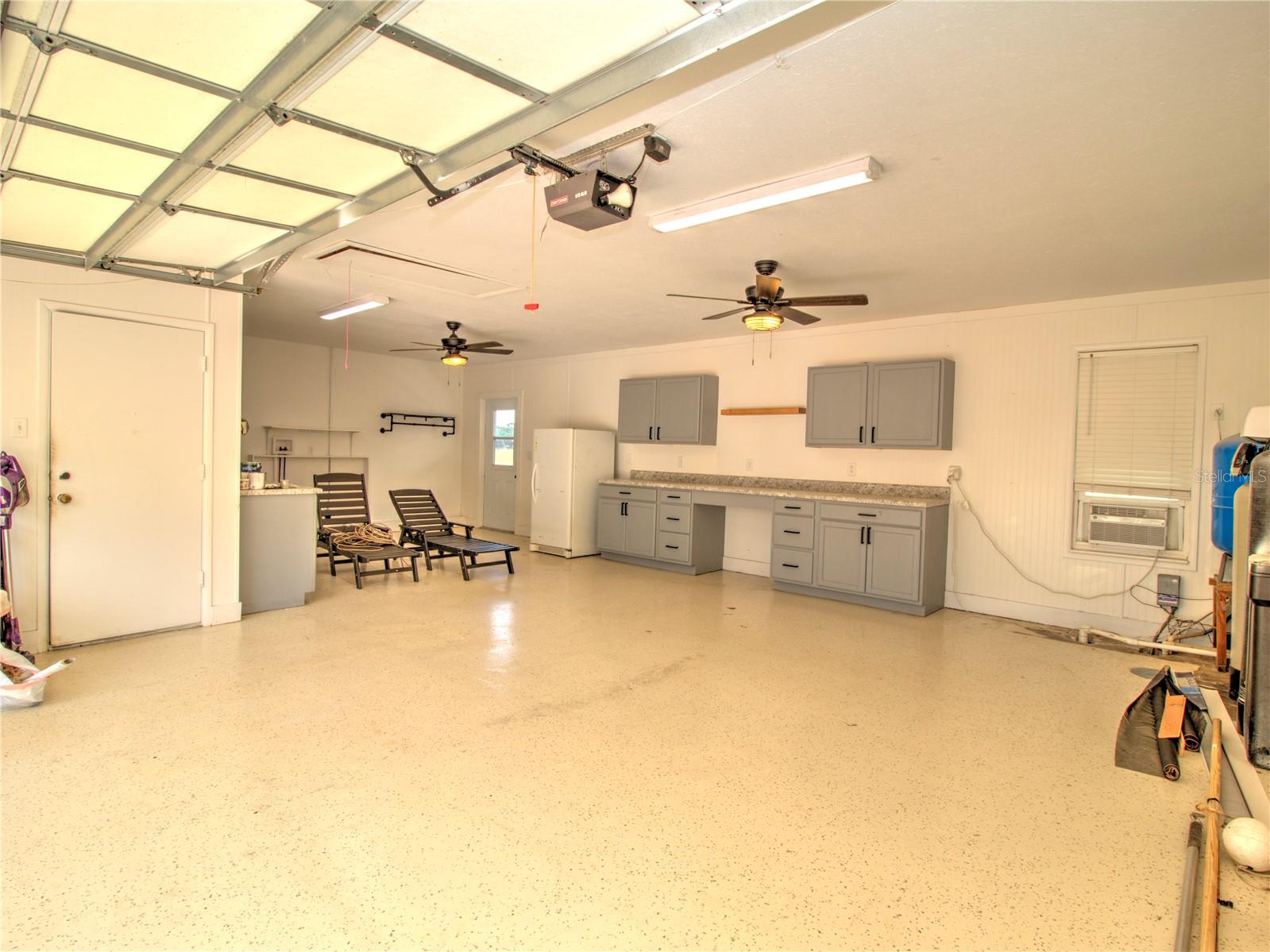 KERR SHORES - Residential