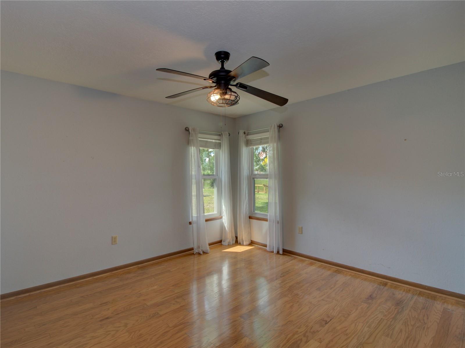 KERR SHORES - Residential