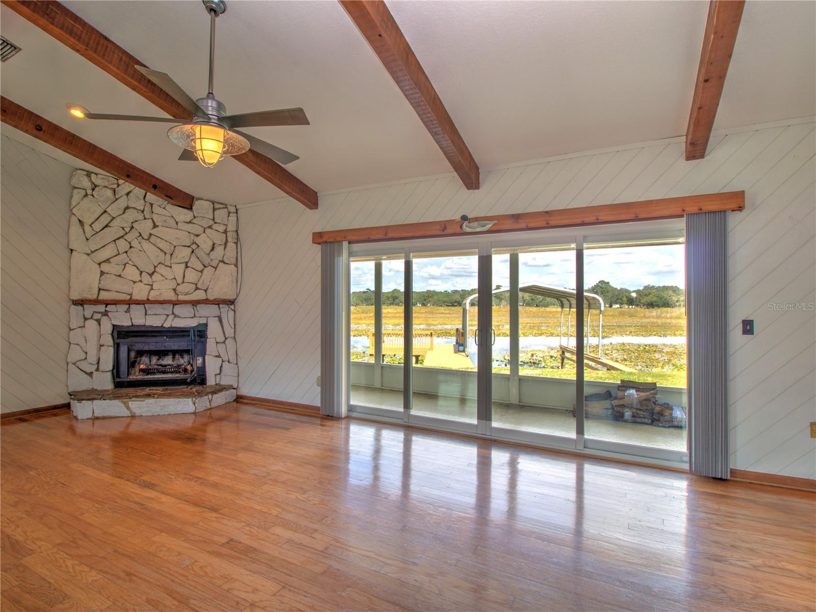 KERR SHORES - Residential