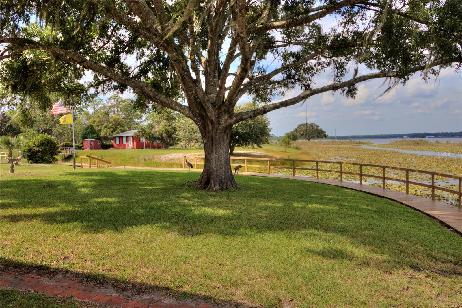 KERR SHORES - Residential